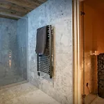 Backflip - Ovo Network Apartment
